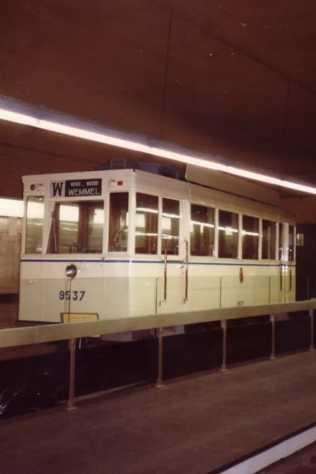 Bruxelles motorvogn 9537 ved Rogier (1981)