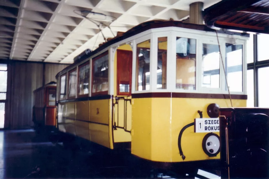Budapest motorvogn 34 på Közlekedési Múzeum (1994)