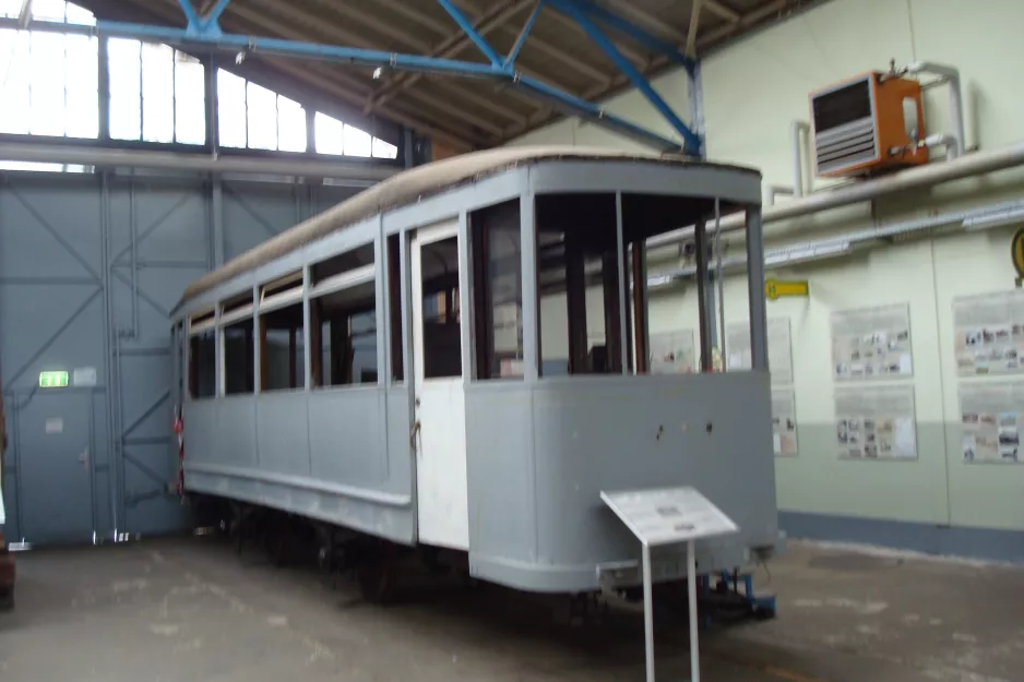 Chemnitz bivogn 566 inde i Straßenbahnmuseum (2015)