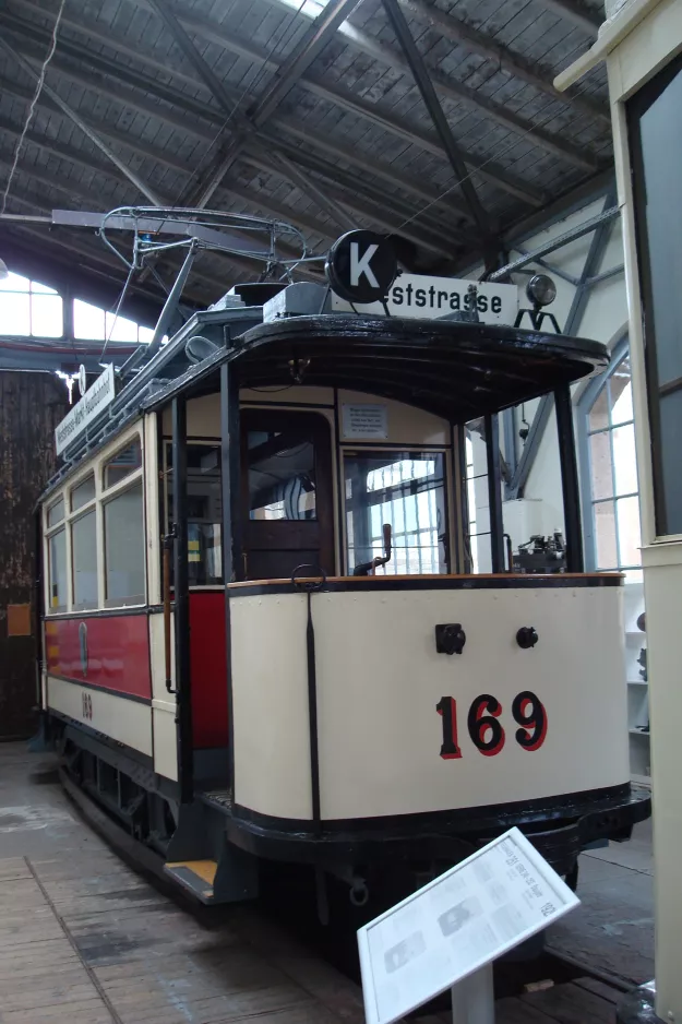 Chemnitz motorvogn 169 i Straßenbahnmuseum (2015)