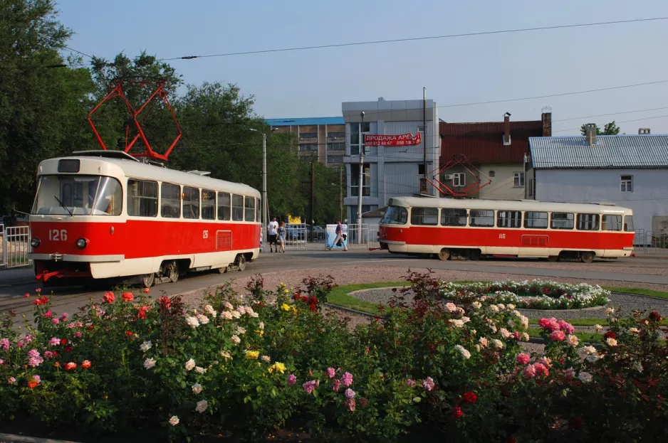 Donetsk motorvogn 126 ved wuł. Czerwonoarmijśka (2012)