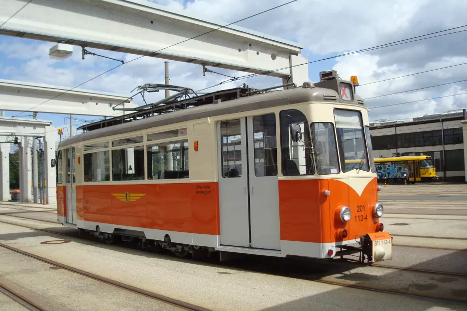 Dresden arbejdsvogn 201 113-4 ved remisen Betriebshof Trachenberge (2015)