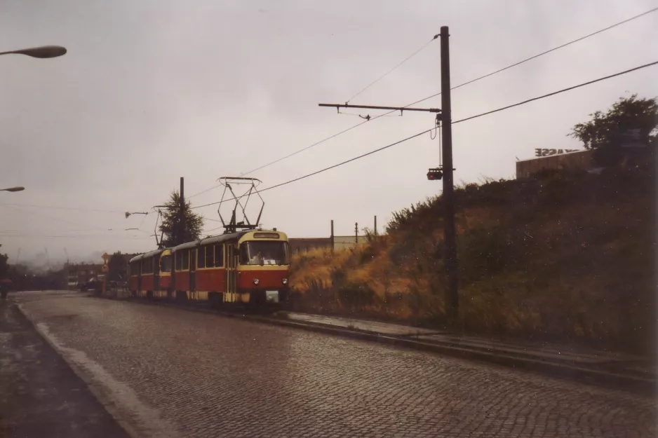 Dresden sporvognslinje 16 på Münzmeister Straße (1990)