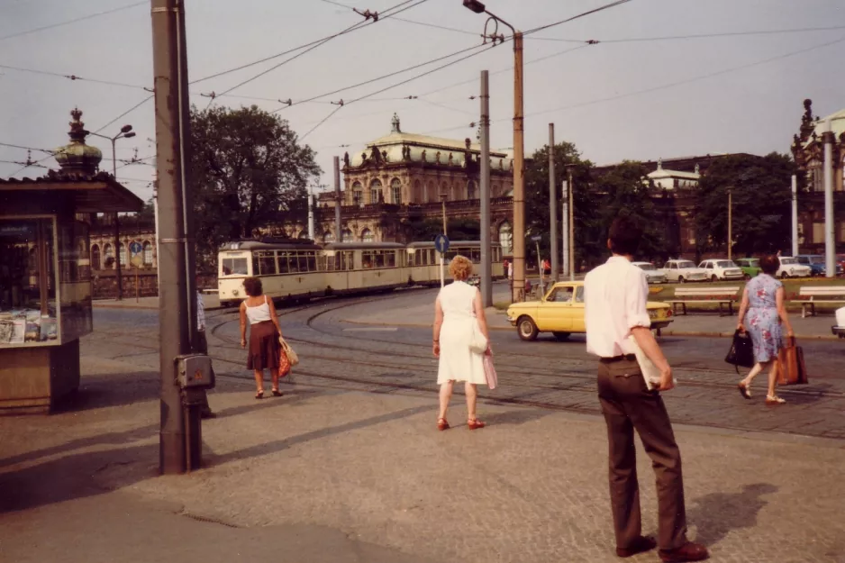 Dresden sporvognslinje 4 på Postplatz (1983)