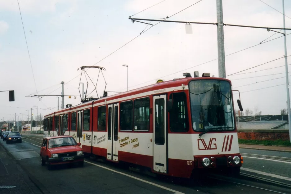 Duisburg regionallinje 901 med ledvogn 1027 ved Königstraße Mülheim an der Ruhr (2004)