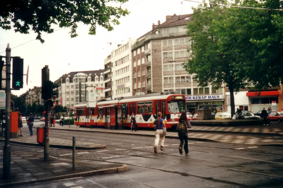 Düsseldorf sporvognslinje 709 ved Worringer Platz (2000)