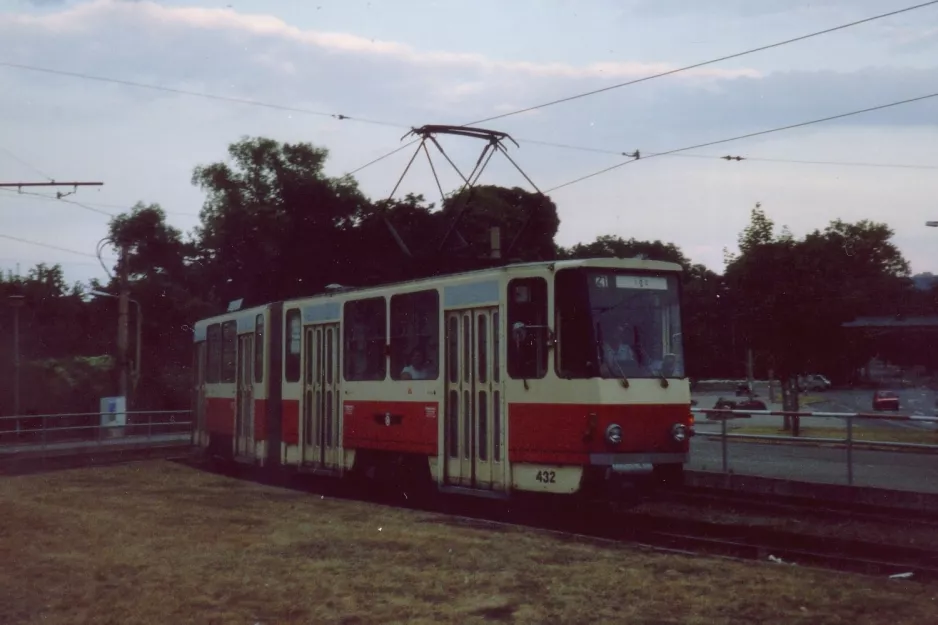 Erfurt lejlighedslinje 21 med ledvogn 432 på Gothaer Platz (1990)