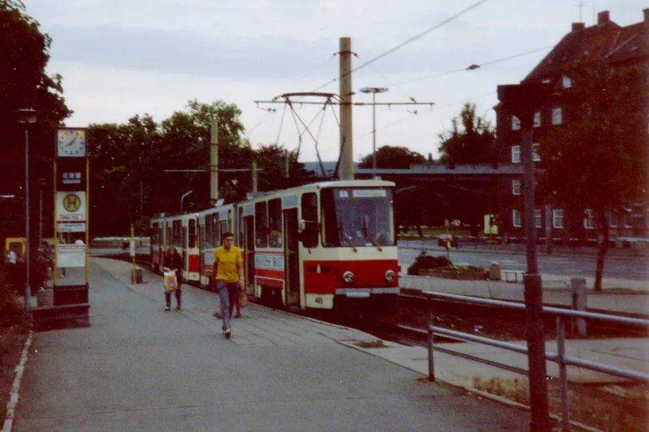 Erfurt sporvognslinje 1 med ledvogn 485 ved Gothaer Platz (1990)