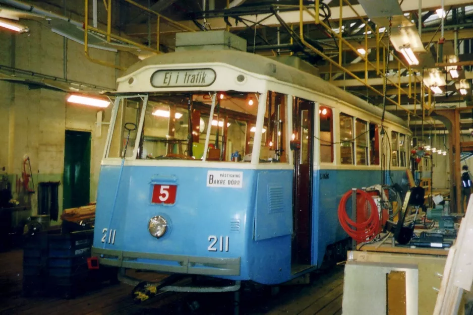 Gøteborg motorvogn 211 inde i Gårdahallen (2005)