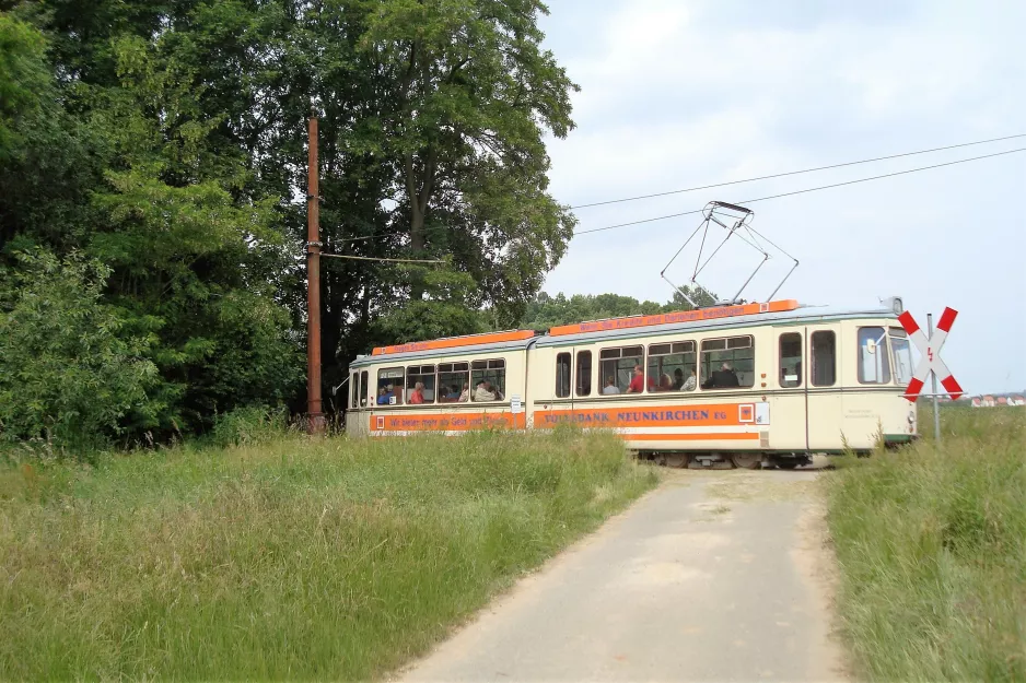 Hannover Aaßenstrecke med ledvogn 2 ved Hohenfelser Str. (2016)