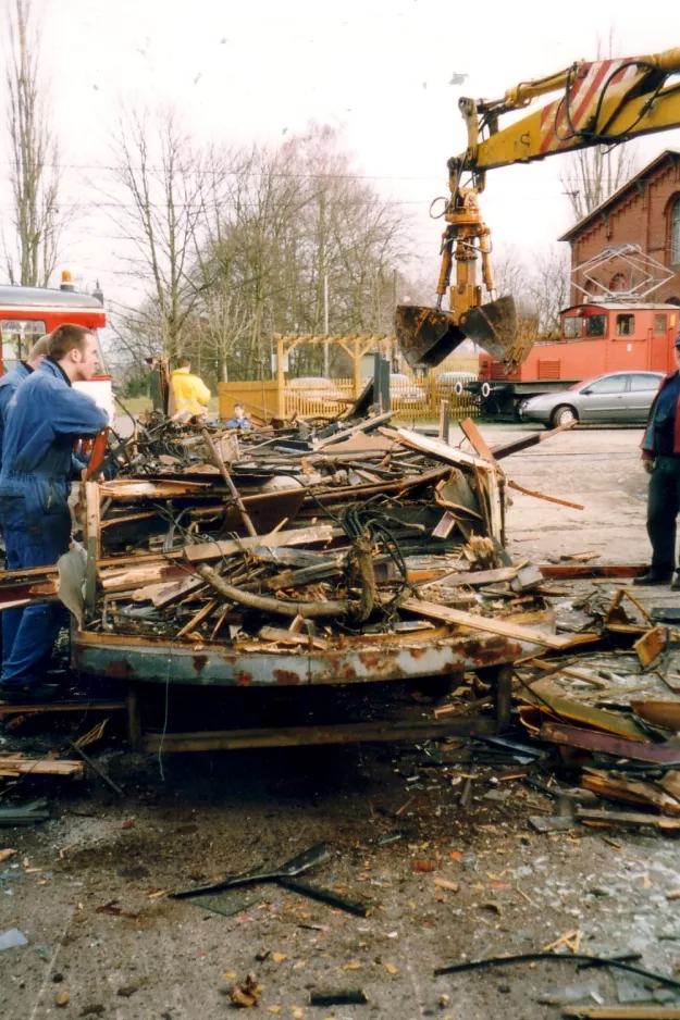 Hannover motorvogn 2 foran Straßenbahn-Museum  ophugninget (2004)