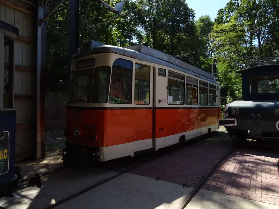 Hannover motorvogn 3011 inde i Straßenbahn-Museum (2022)