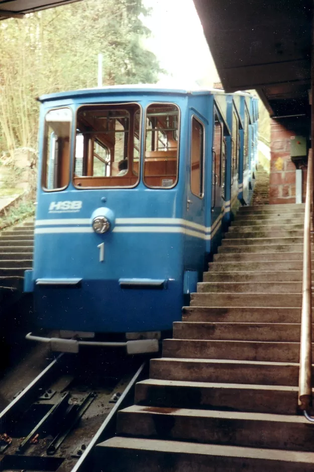 Heidelberg Bergbahn med motorvogn Bergbahn 1 ved Schloss (1998)