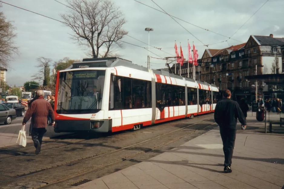 Heidelberg regionallinje 5 med lavgulvsledvogn 119 ved Bismarckplatz Heidelberg (1998)