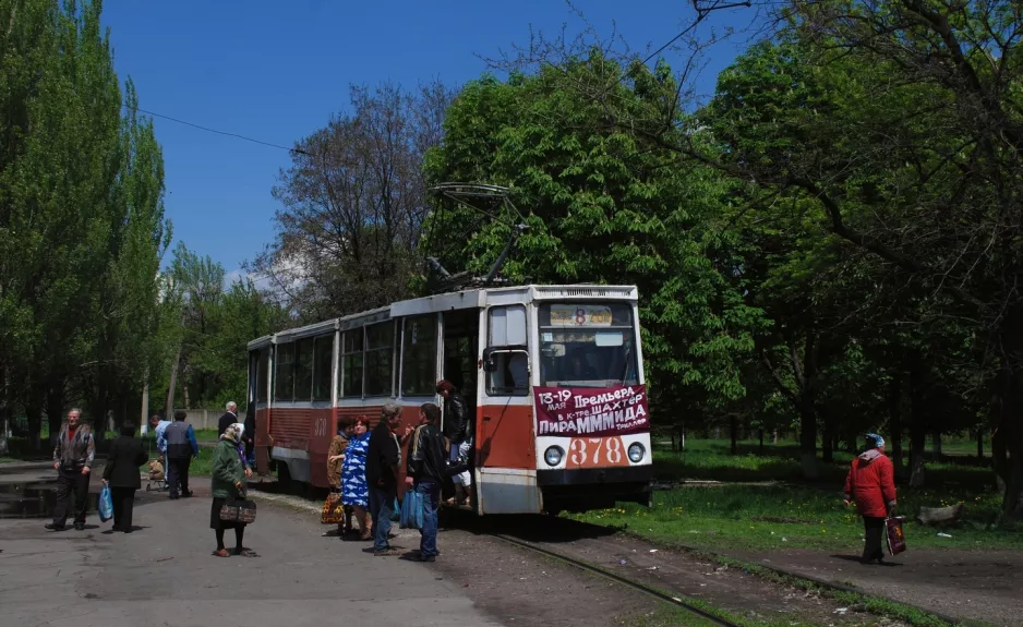 Horlivka sporvognslinje 8 med motorvogn 378 ved szachta im. Kalinina (2011)