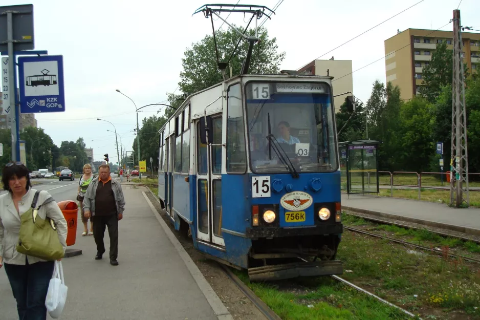 Katowice sporvognslinje T15 med motorvogn 756K ved Zawodzie Centrum Przesiadkowe (2008)