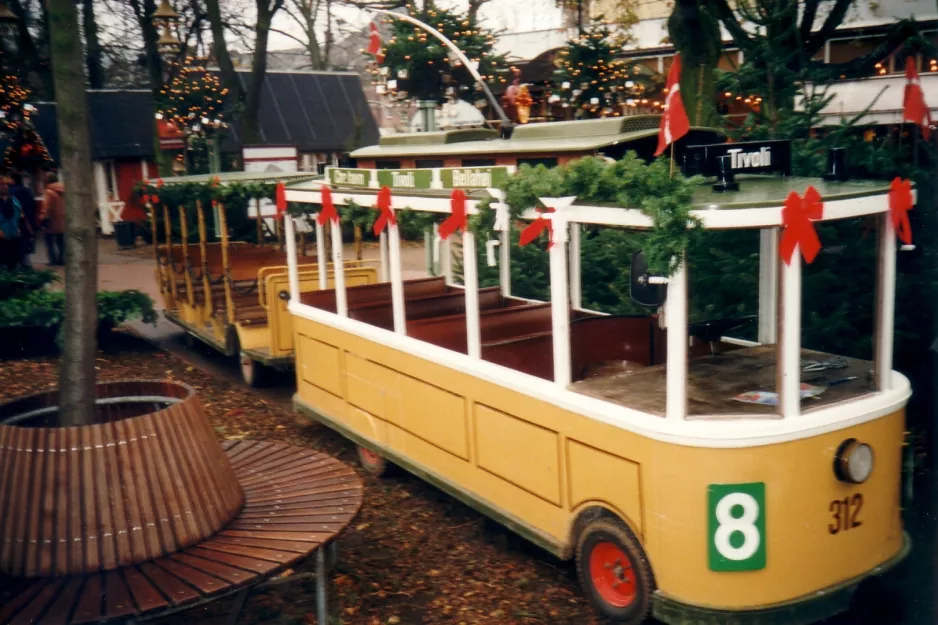 København Tivoli med modelmotorvogn 312 ved Linie 8 (1999)