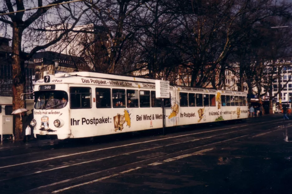 Köln sporvognslinje 7 med ledvogn 3776 på Neumarkt (1988)