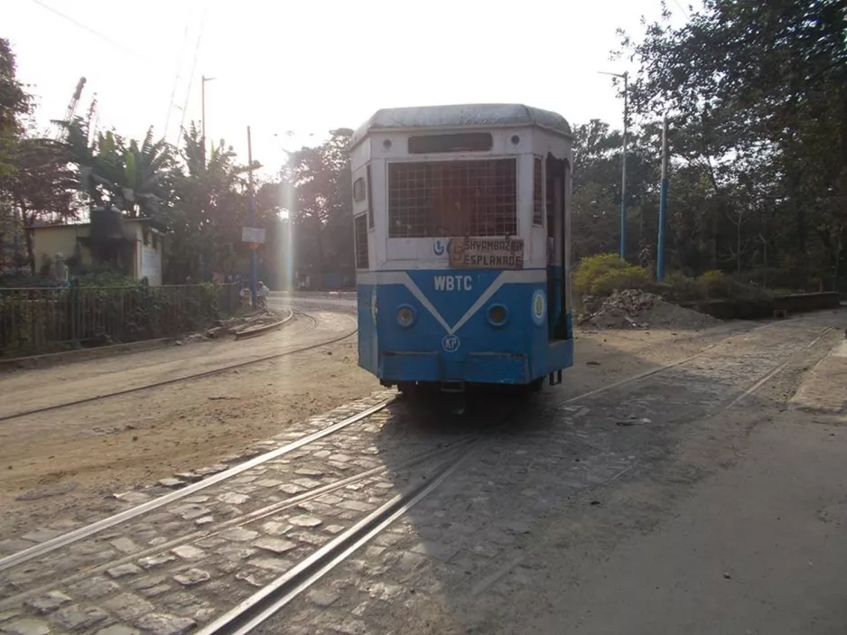 Kolkata sporvognslinje 5 nær Esplanade (2019)
