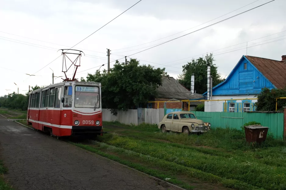 Kramatorsk sporvognslinje 3 med motorvogn 0059 på Dnipropetrovska Street (2012)
