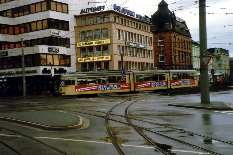 Krefeld sporvognslinje 044  nær Hauptbahnhof Ostwall/Am Hauptbahnhof (1988)