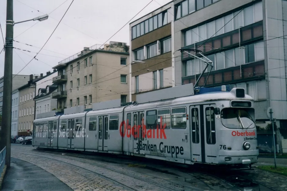 Linz ledvogn 76 ved Landgutstr. Urfahr, Bergbahnhof (2004)