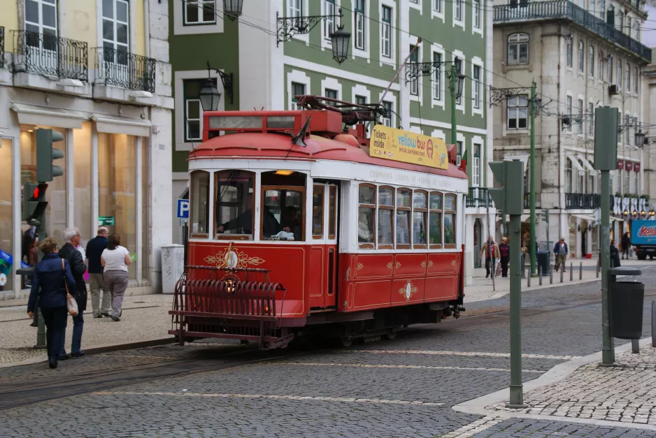 Lissabon Colinas Tour med motorvogn 5 på Praça Figueira (2013)