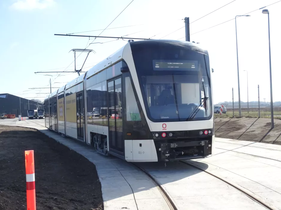 Odense lavgulvsledvogn 01 "Brunneren" foran Kontrol centret (2021)