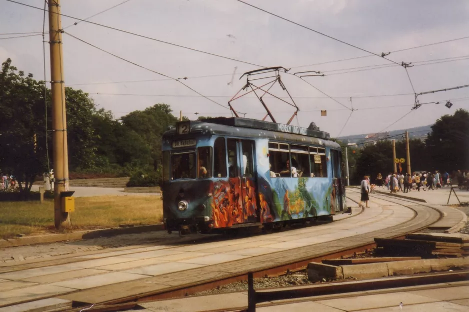 Plauen sporvognslinje 2 med motorvogn 73 på Tunnel  (Otto-Grotewohl Platz) (1990)