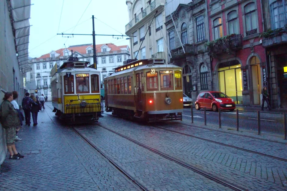 Porto turistlinje Tram City Tour med motorvogn 203 på Rua de Augusto Rosa (2008)