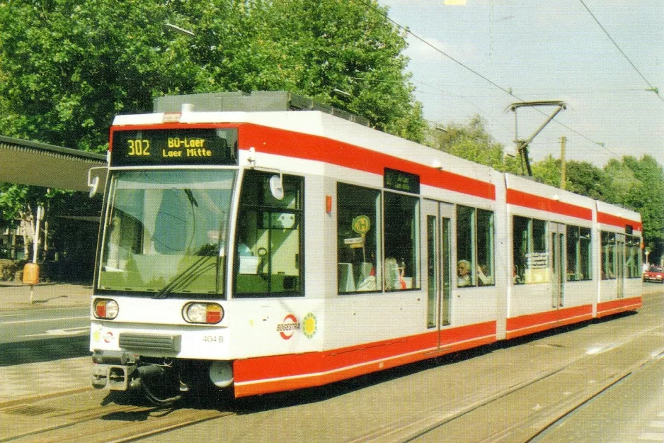 Postkort: Bochum sporvognslinje 302 med lavgulvsledvogn 404 ved Buer Rathaus (1993)