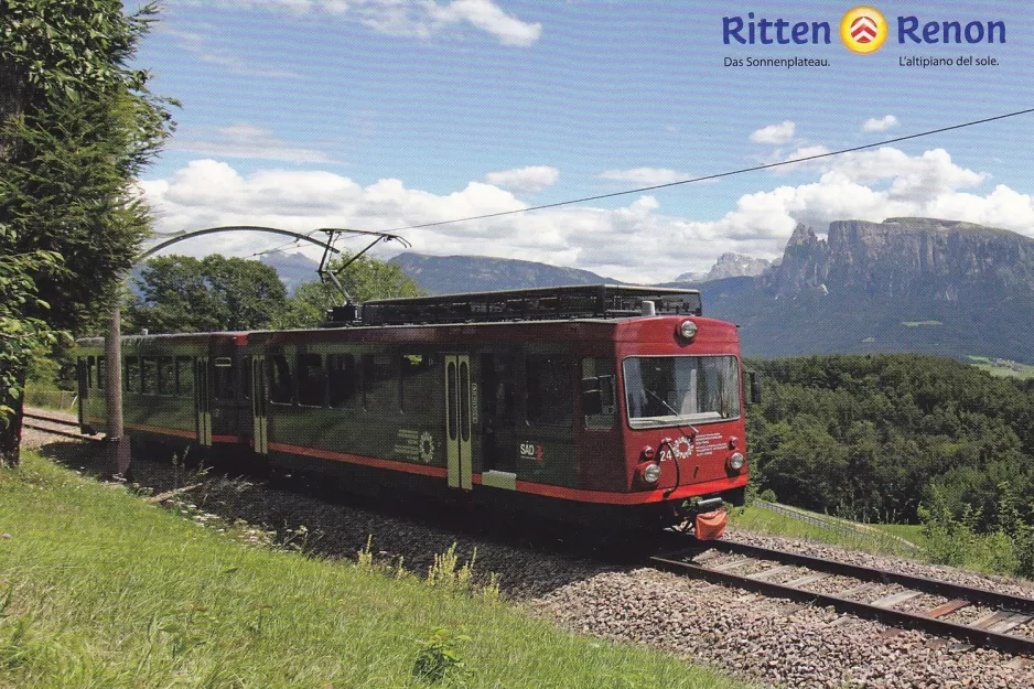 Postkort: Bolzano regionallinje 160 med motorvogn 24 nær Sonnenplateau/L'altipiano del sole (2012)