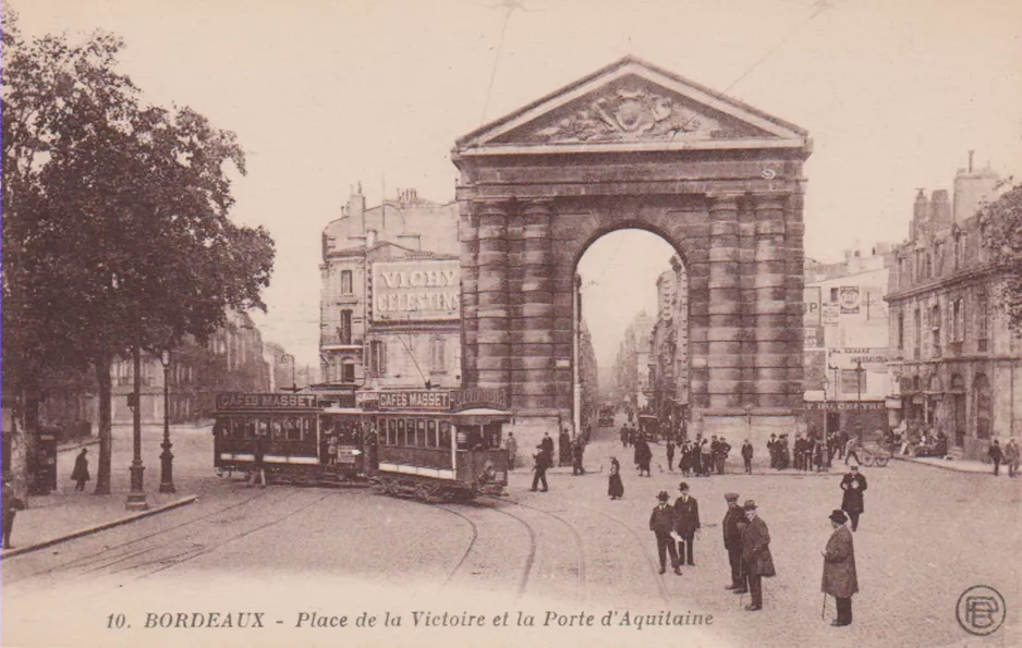 Postkort: Bordeaux på Place de la Victoire (1919)