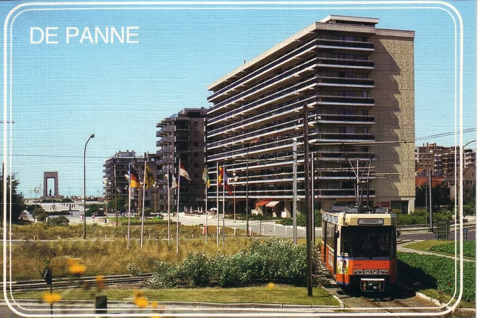 Postkort: Bruxelles De Kusttram ved at krydse De Westhoek (1983)