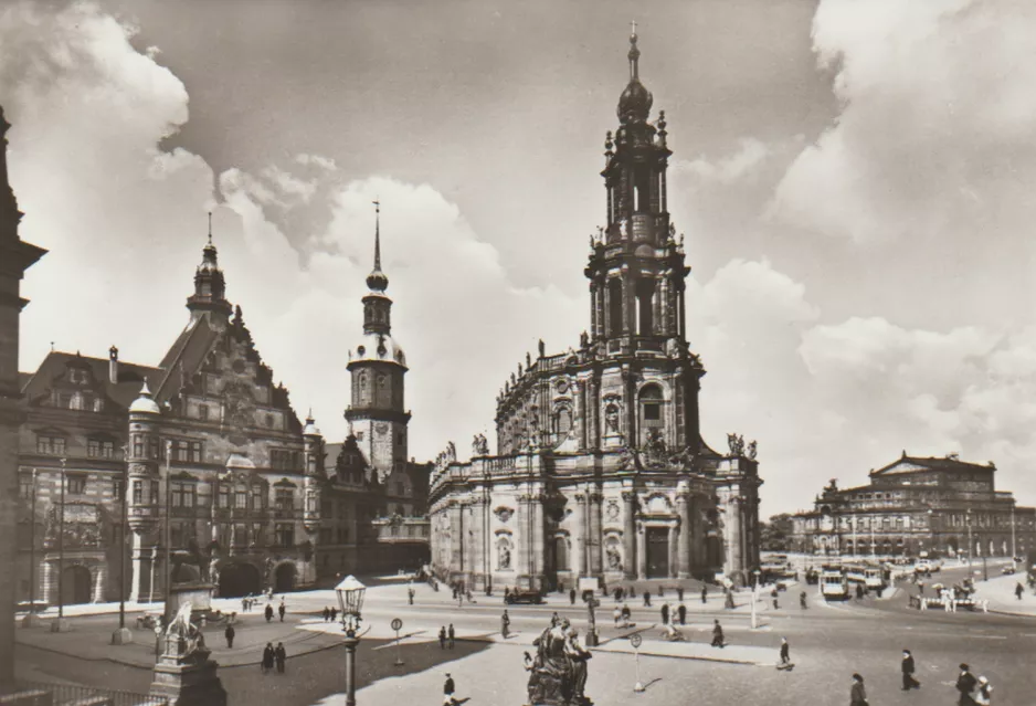 Postkort: Dresden foran Katholische Hofkirche (1939)