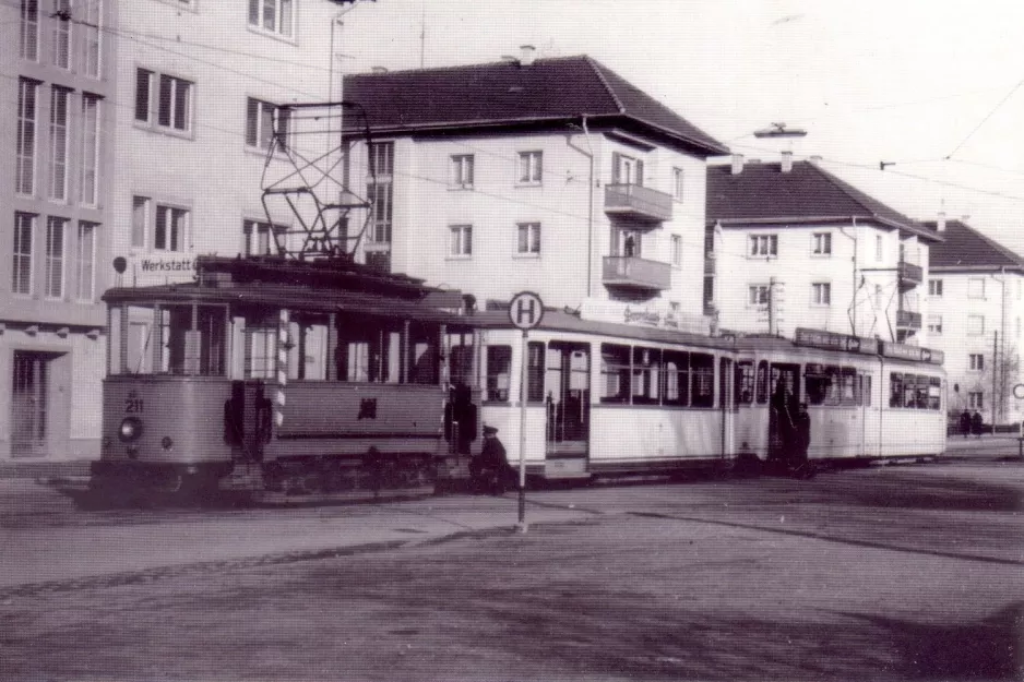Postkort: Freiburg im Breisgau arbejdsvogn 211 ved remisen Betriebshof Nord (1961)
