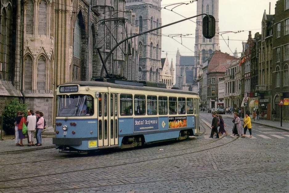 Postkort: Gent sporvognslinje 4 med motorvogn 23 på Korenmarkt (1987)