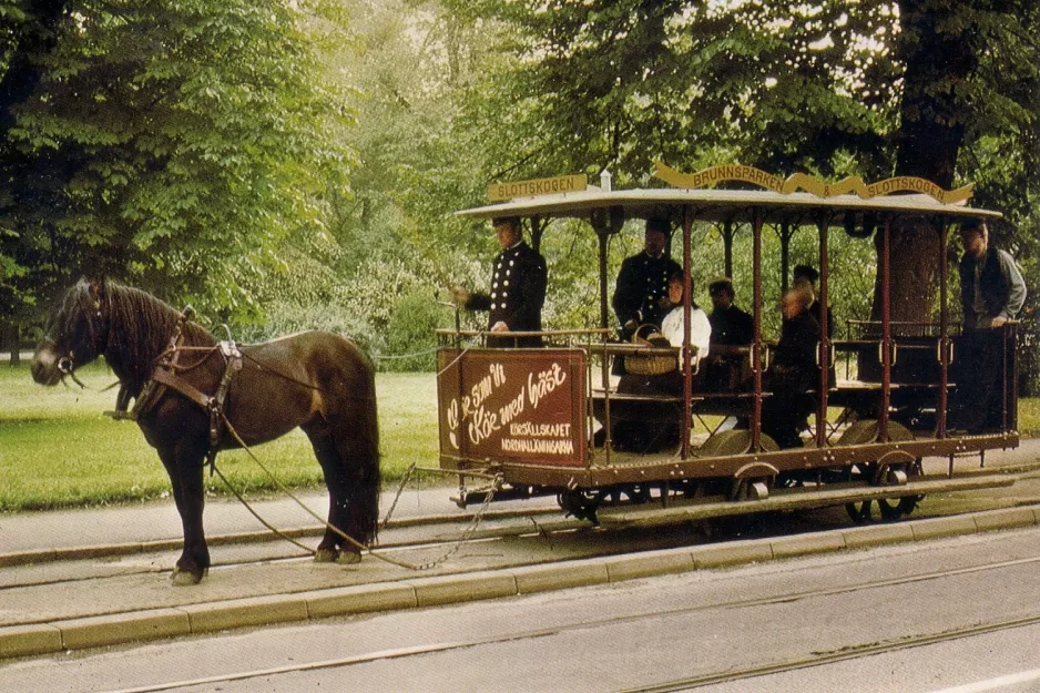 Postkort: Gøteborg åben hestesporvogn på Kungsportsavenyen (1980)