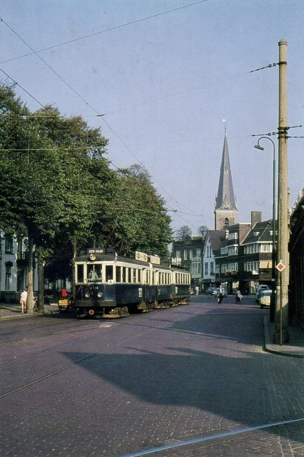 Postkort: Haag regionallinje A med motorvogn A 613/614 på Parkweg, Voorburg (1961)