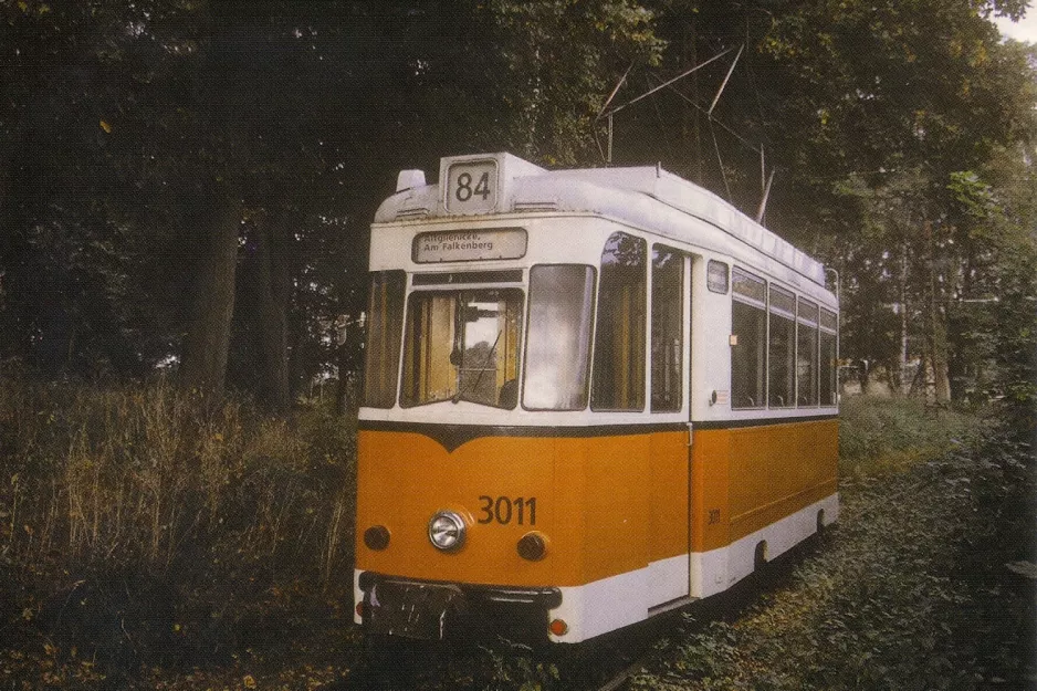 Postkort: Hannover Hohenfelser Wald med motorvogn 3011 udenfor museet Hannoversches Straßenbahn-Museum (1997)