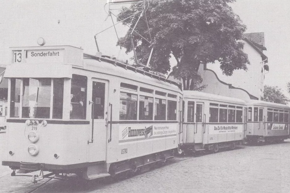 Postkort: Hannover motorvogn 219 ved Döhren / Betriebshof (1976)