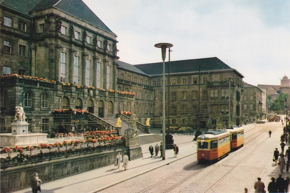 Postkort: Kassel sporvognslinje 1  nær Rathaus / Fünffensterstr. (1953)