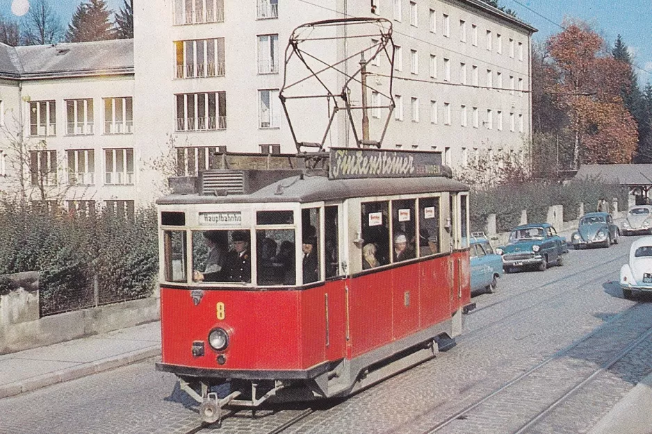 Postkort: Klagenfurt sporvognslinje A med motorvogn 8 foran Landeskrankenhaus (1959)
