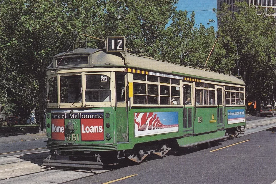 Postkort: Melbourne sporvognslinje 12 med motorvogn 861 ved Parliament / Macarthur St (1995)