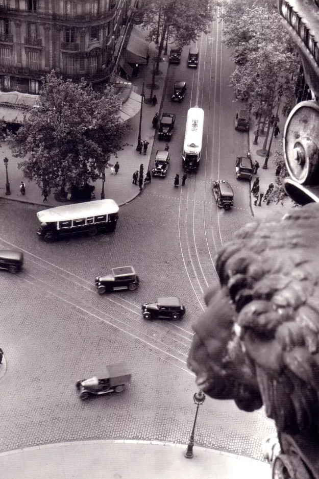 Postkort: Paris sporvognslinje 114 på Place de la Bastille (1932)