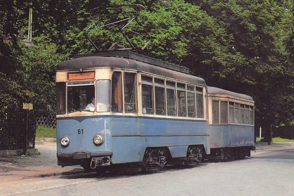 Postkort: Rüdersdorf sporvognslinje 88 med motorvogn 61 nær Breitscheidstr. (1980)