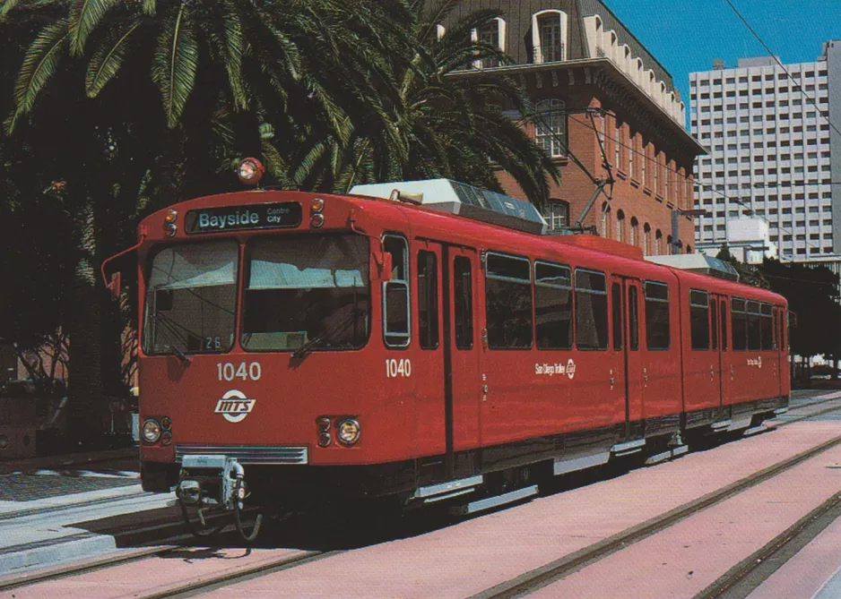 Postkort: San Diego sporvognslinje Blå med ledvogn 1040 på America Plaza (1993)