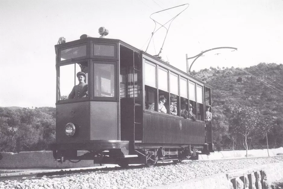 Postkort: Sóller sporvognslinje med motorvogn 3 nær Sóller (1913)