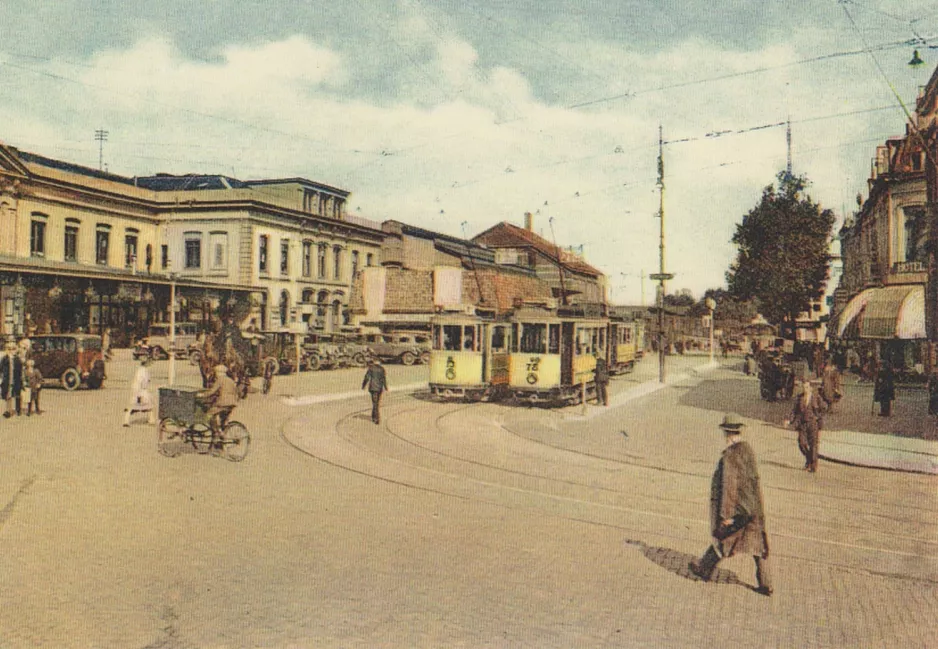 Postkort: Utrecht motorvogn 13 på Stationsplein (1889-1891)