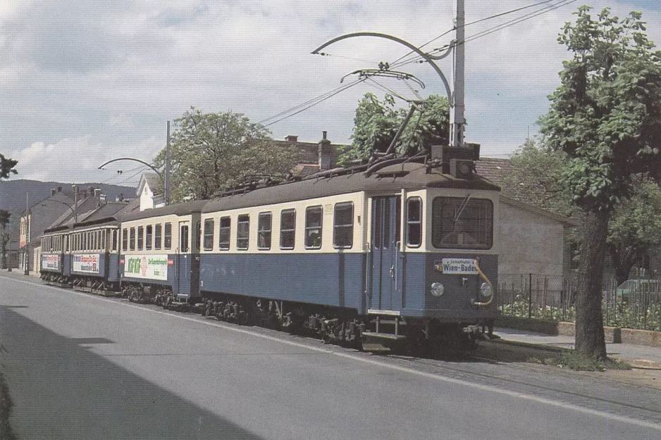 Postkort: Wien regionallinje 515 - Badner Bahn med motorvogn 23 nær Leesdorf (1980)